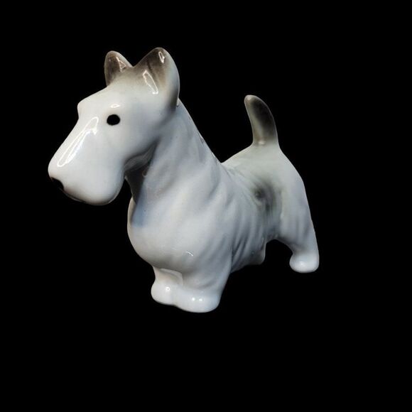 Vintage Scottish Terrier Porcelain Figurine - Picture 1 of 10